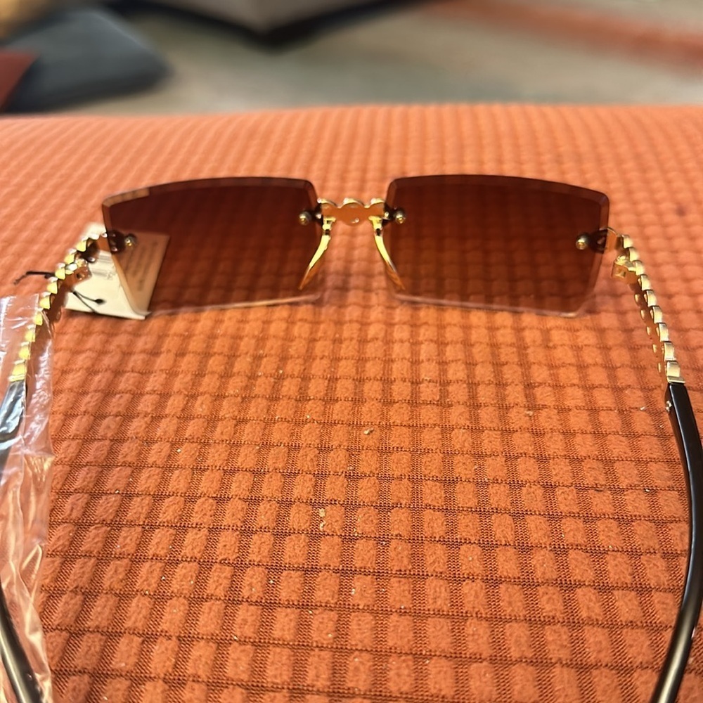 Eyewear Brown Sunglasses. NEW - Picture 2 of 6